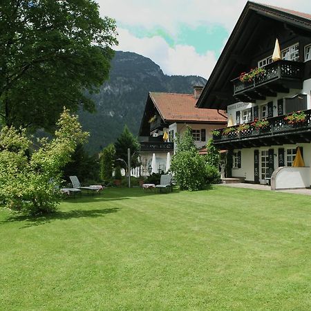 Hotel Edelweiss Garni 加爾米施-帕滕基興 外观 照片