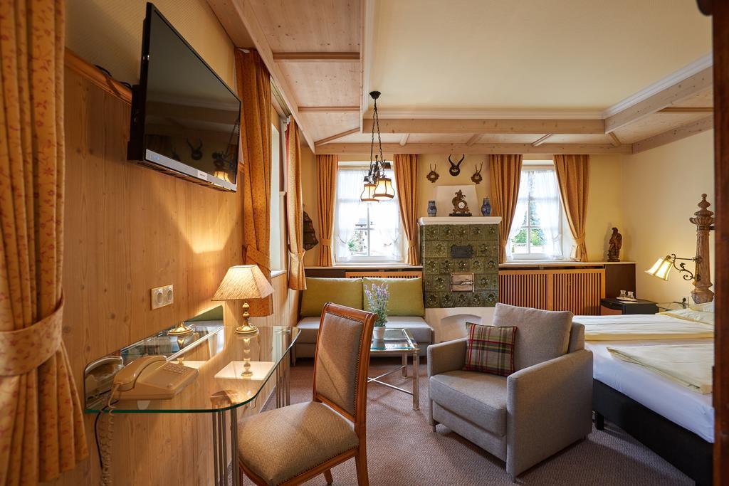 Hotel Edelweiss Garni 加爾米施-帕滕基興 外观 照片