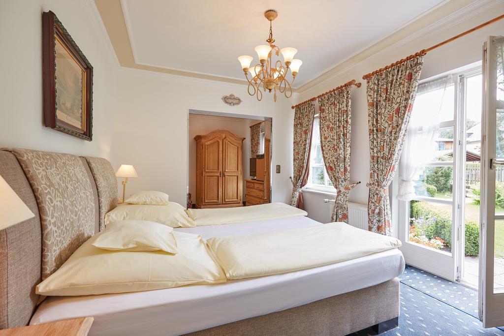 Hotel Edelweiss Garni 加爾米施-帕滕基興 外观 照片