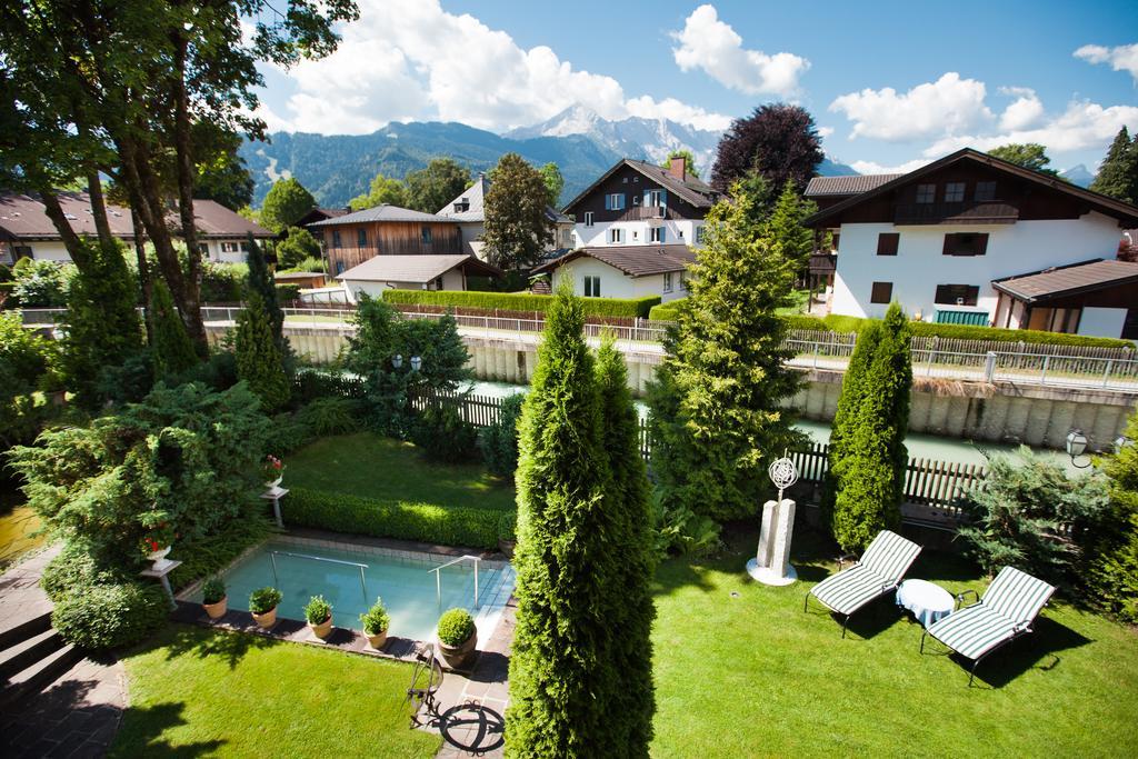 Hotel Edelweiss Garni 加爾米施-帕滕基興 外观 照片