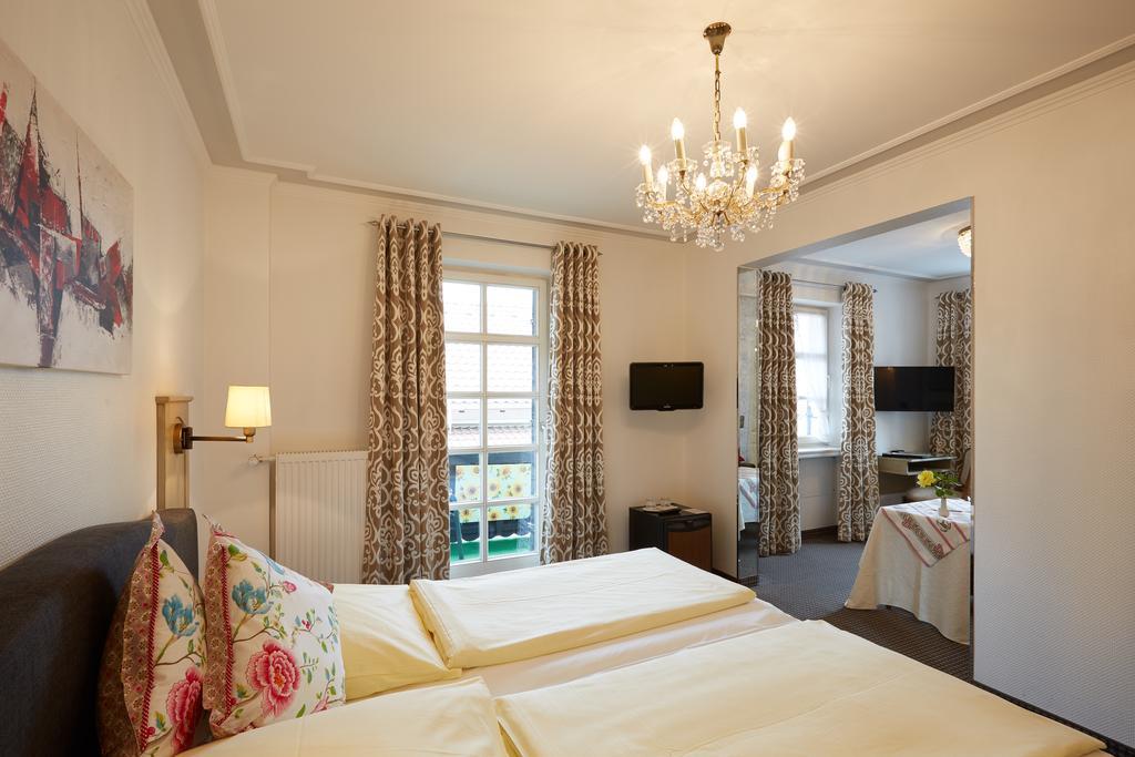 Hotel Edelweiss Garni 加爾米施-帕滕基興 外观 照片