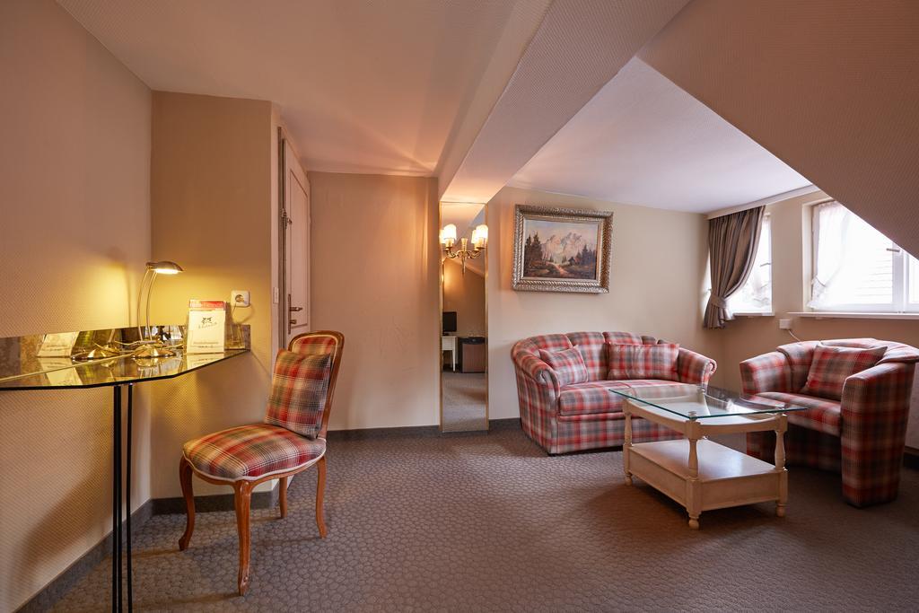Hotel Edelweiss Garni 加爾米施-帕滕基興 外观 照片