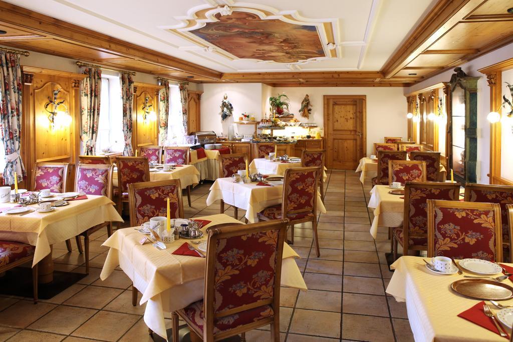 Hotel Edelweiss Garni 加爾米施-帕滕基興 外观 照片