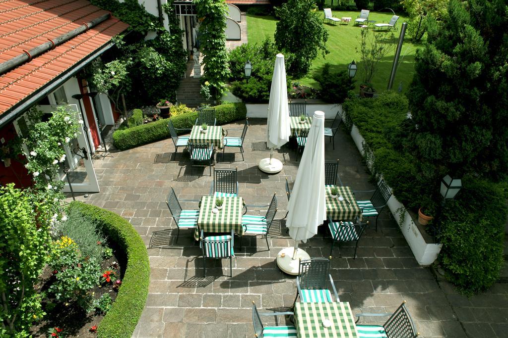 Hotel Edelweiss Garni 加爾米施-帕滕基興 外观 照片